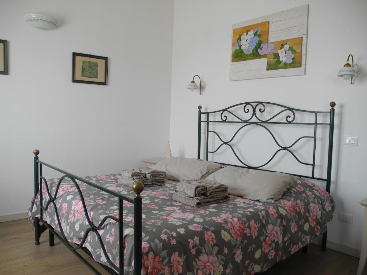פומאנה B&B Mimosa E Lilla מראה חיצוני תמונה