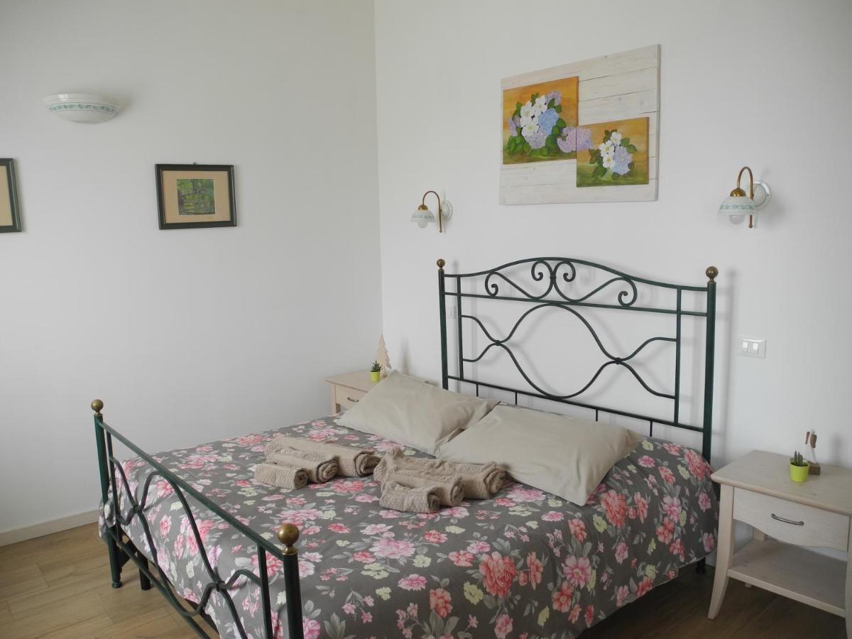 פומאנה B&B Mimosa E Lilla מראה חיצוני תמונה